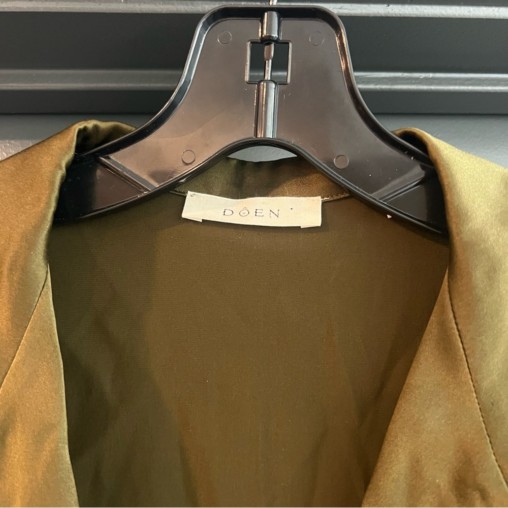 DOEN Juliana Blouse/ Midnight Moss/ EUC - Picture 5 of 9